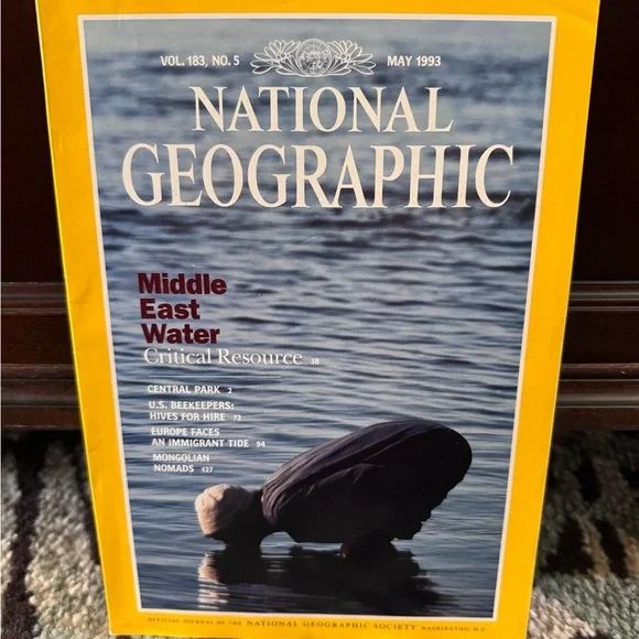 National Geographic Magazine Complete 1993 Issues with Maps and Special Edition - Picture 7 of 13